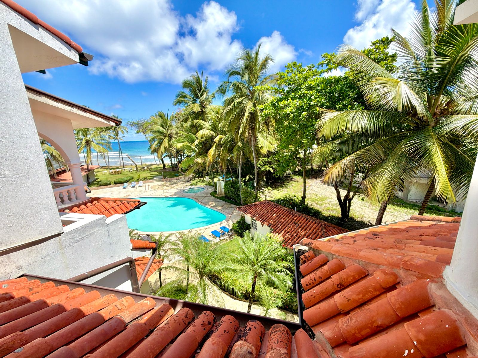 ocean front 2 bedroom condo in the heart of the surf spot encuentro cabarete 2