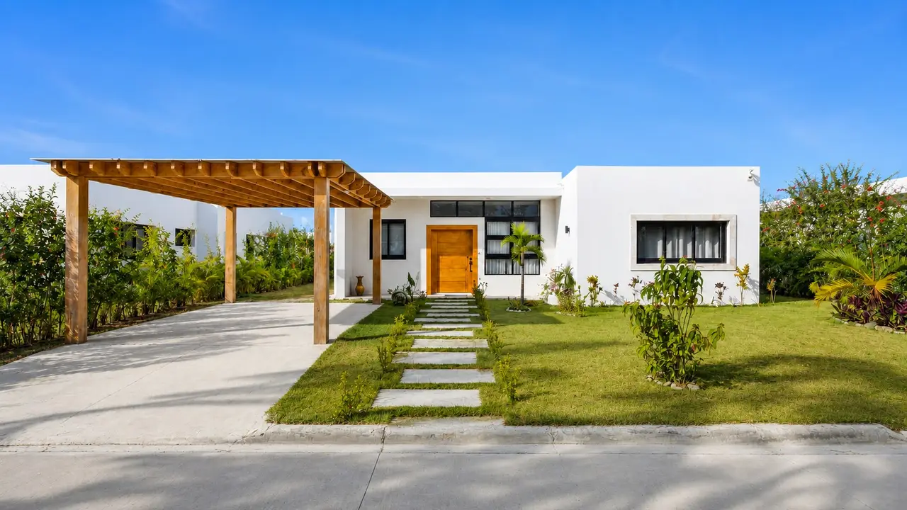 Furnished Villa with Private Pool for Sale in Sosúa Ocean Village, Sosúa 1