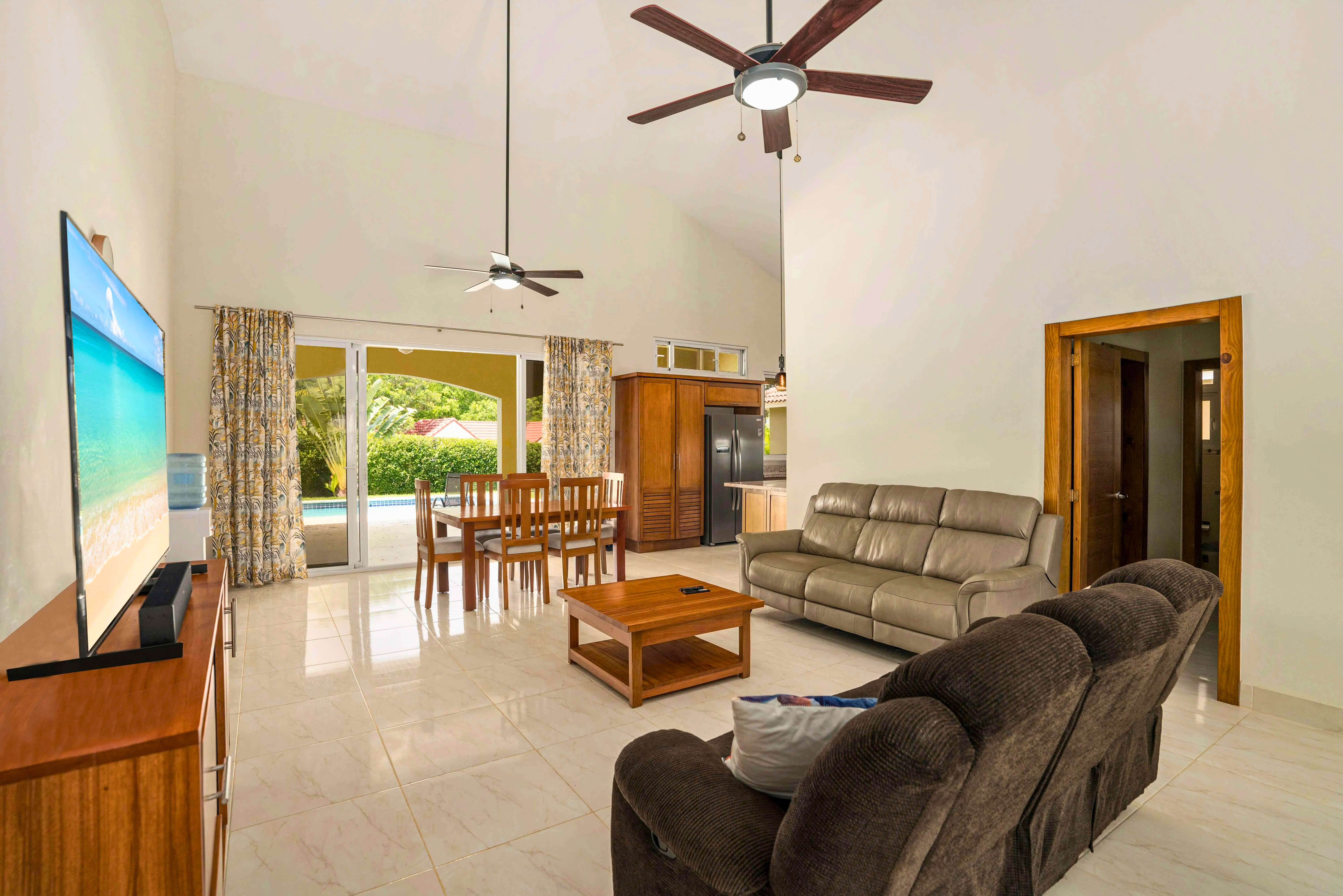 Elegant 3-Bedroom Villa with Lap Pool in Residencial Hispaniola