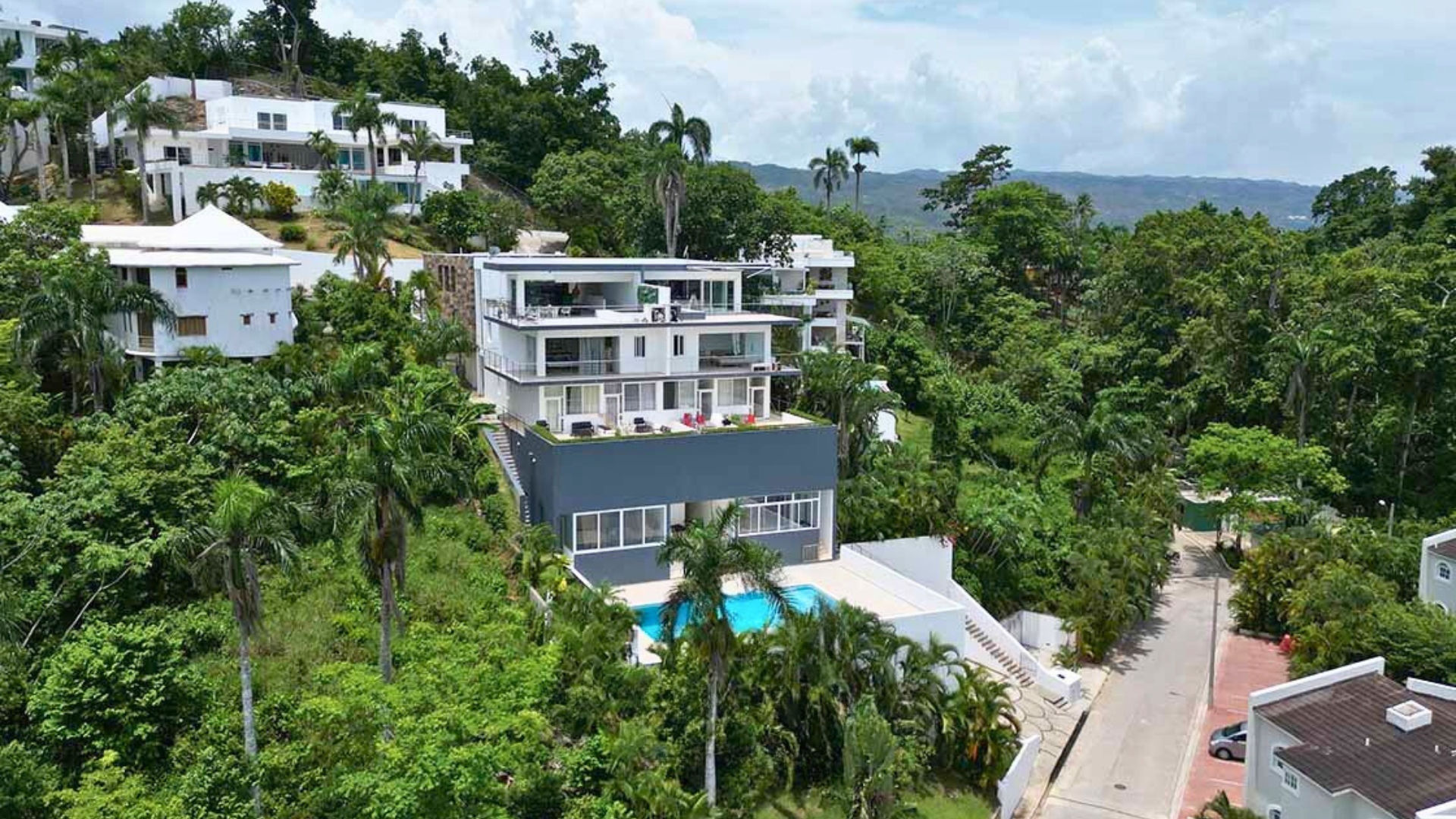 1-Br Condo with Prime Ocean view in Bonita Village