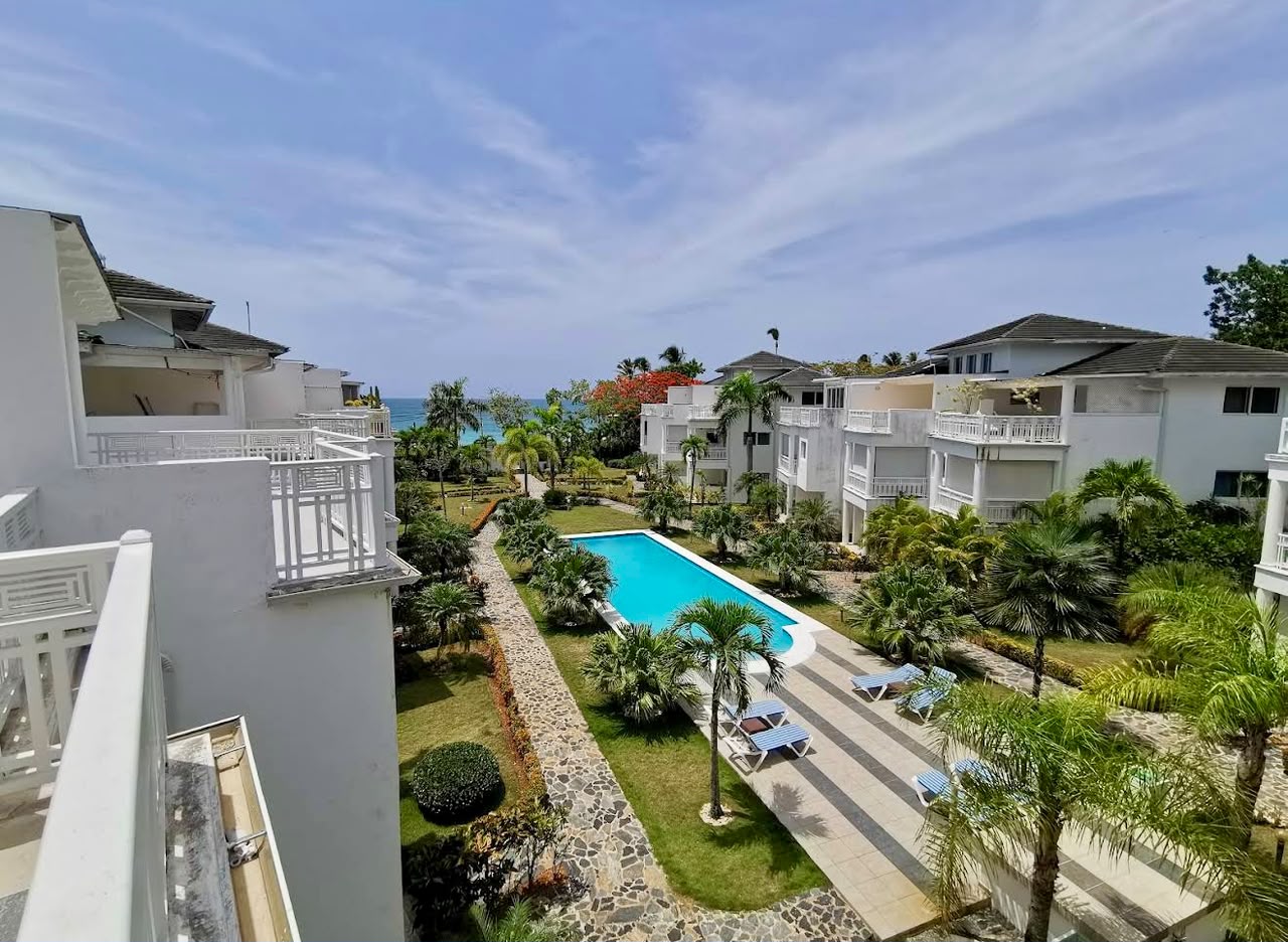 Two-Bedroom Penthouse in Punta Popi, Las Terrenas