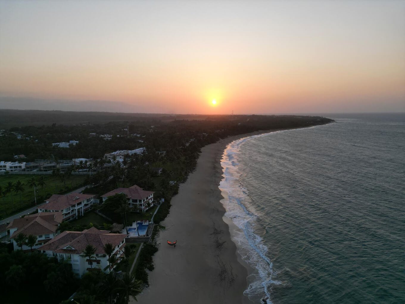 Turnkey Boutique Hotel Investment Oportunity in Central Cabarete 2