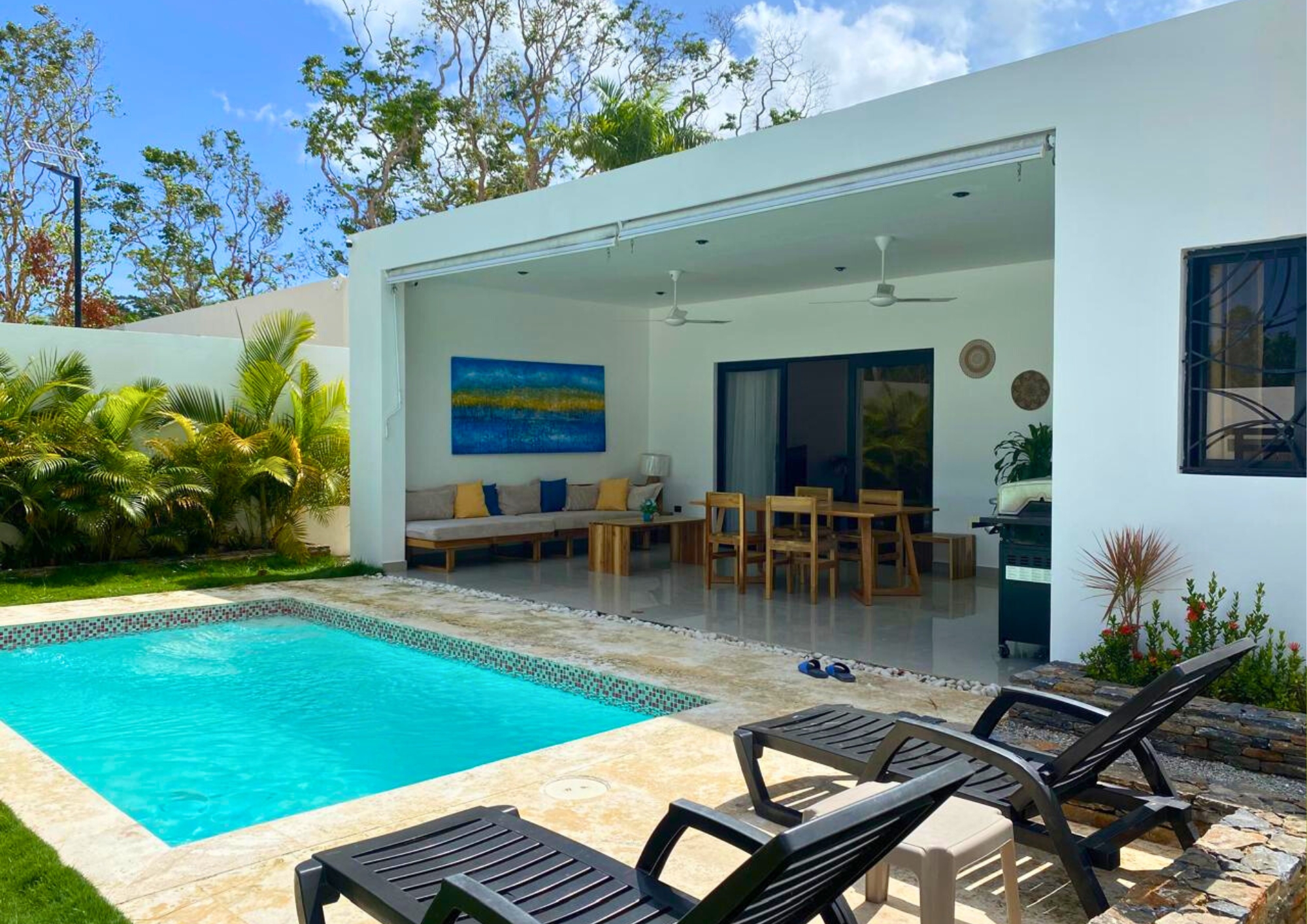 3-BR designed and spacious villa on Bonita beach