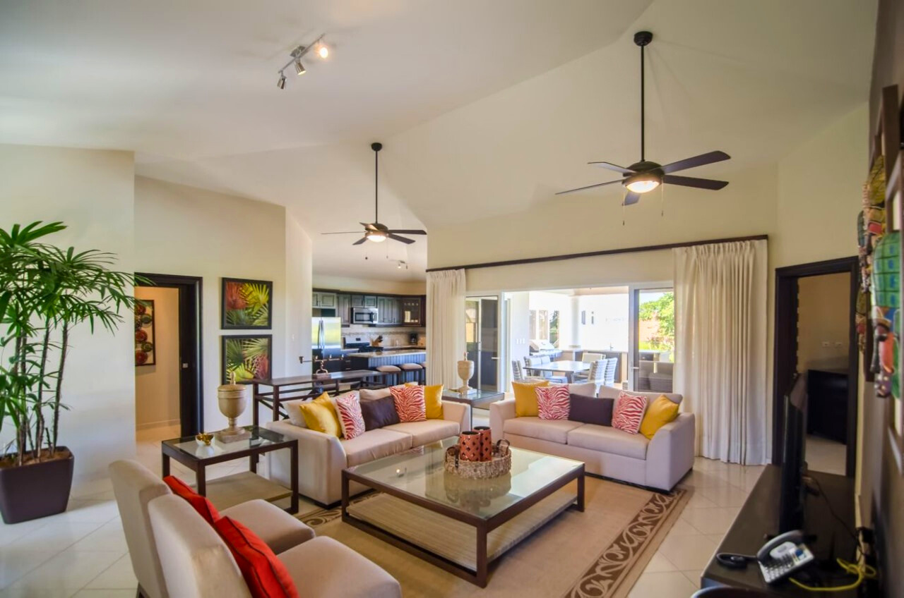Villa Bella, bungalow tropical de 3 chambres avec grande terrasse et piscine privée