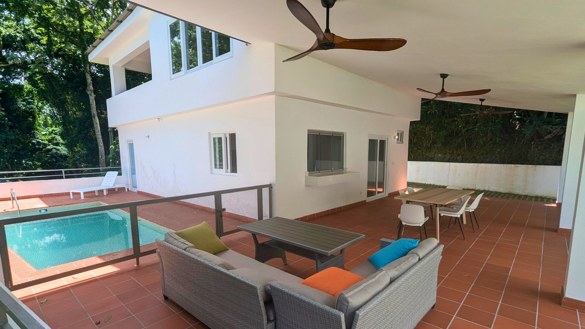 Villa modèle de luxe à vendre à Las Terrenas avec vue sur les montagnes
