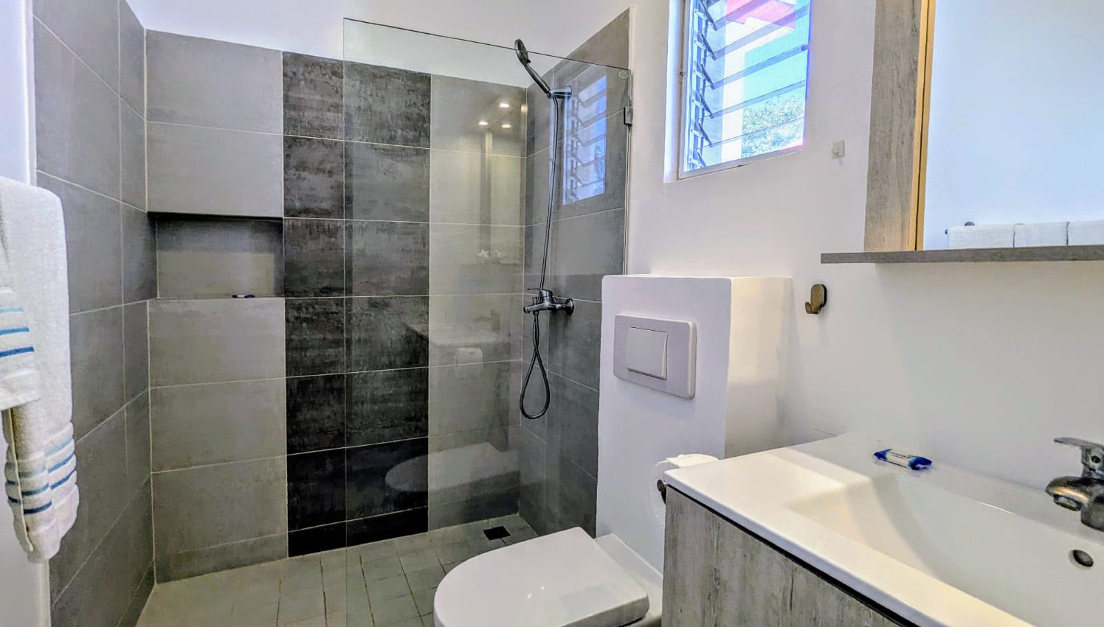 Furnished Studio for Rent in ProCab 5