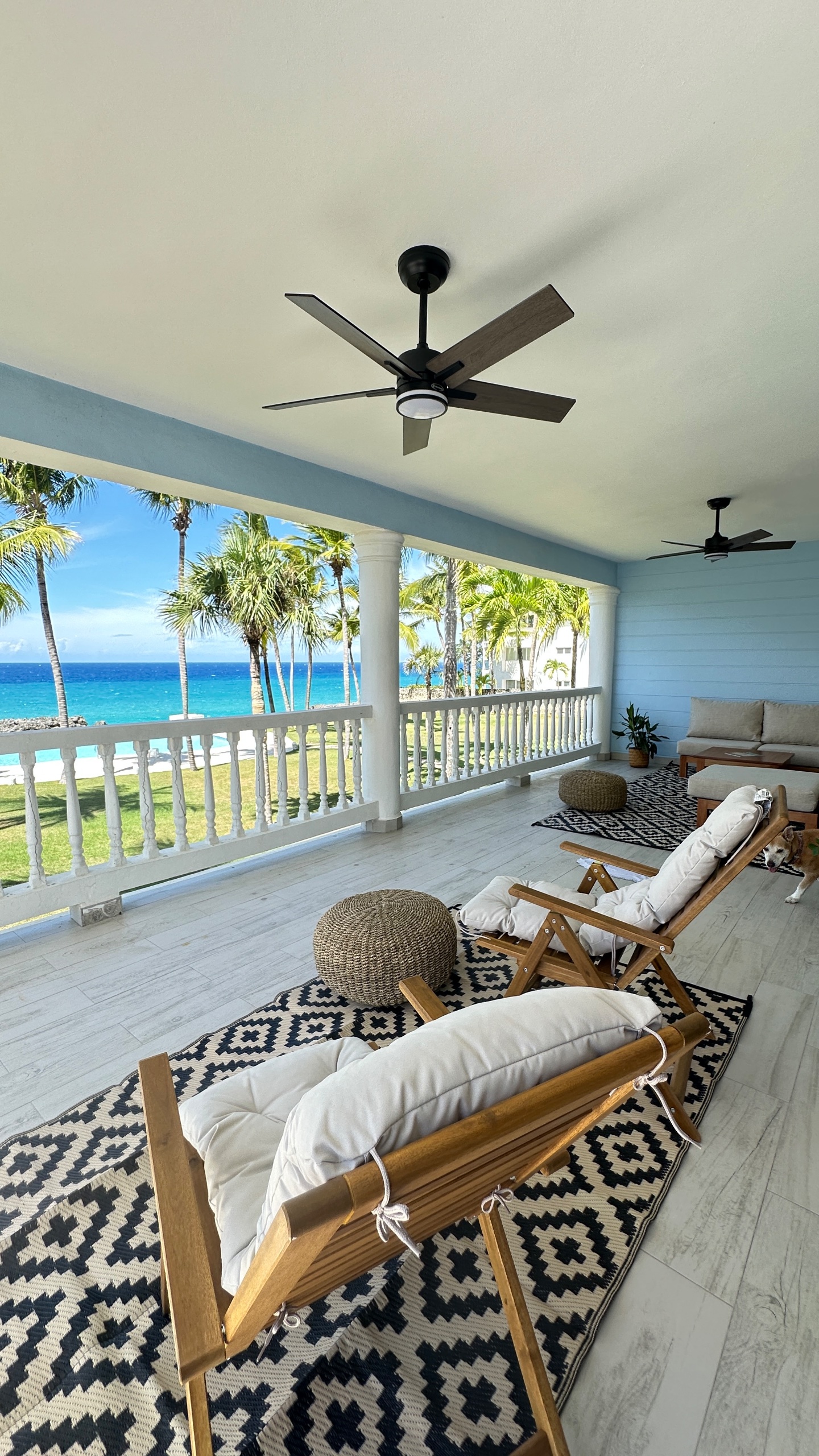 Condo de luxe en bord de mer avec terrasse privée