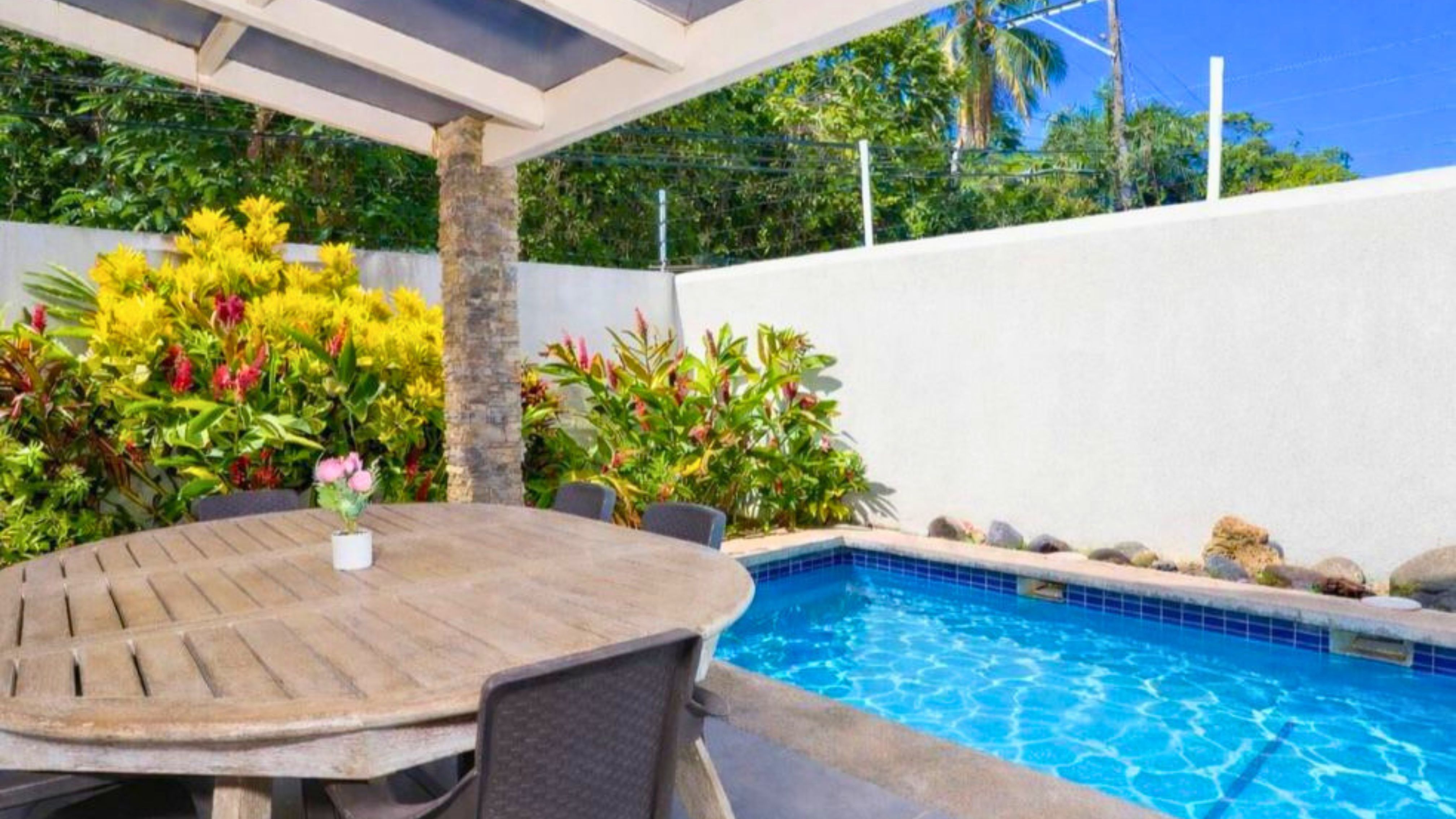 Charming 3 Bedroom Townhouse  for Rent in Playa Bonita
