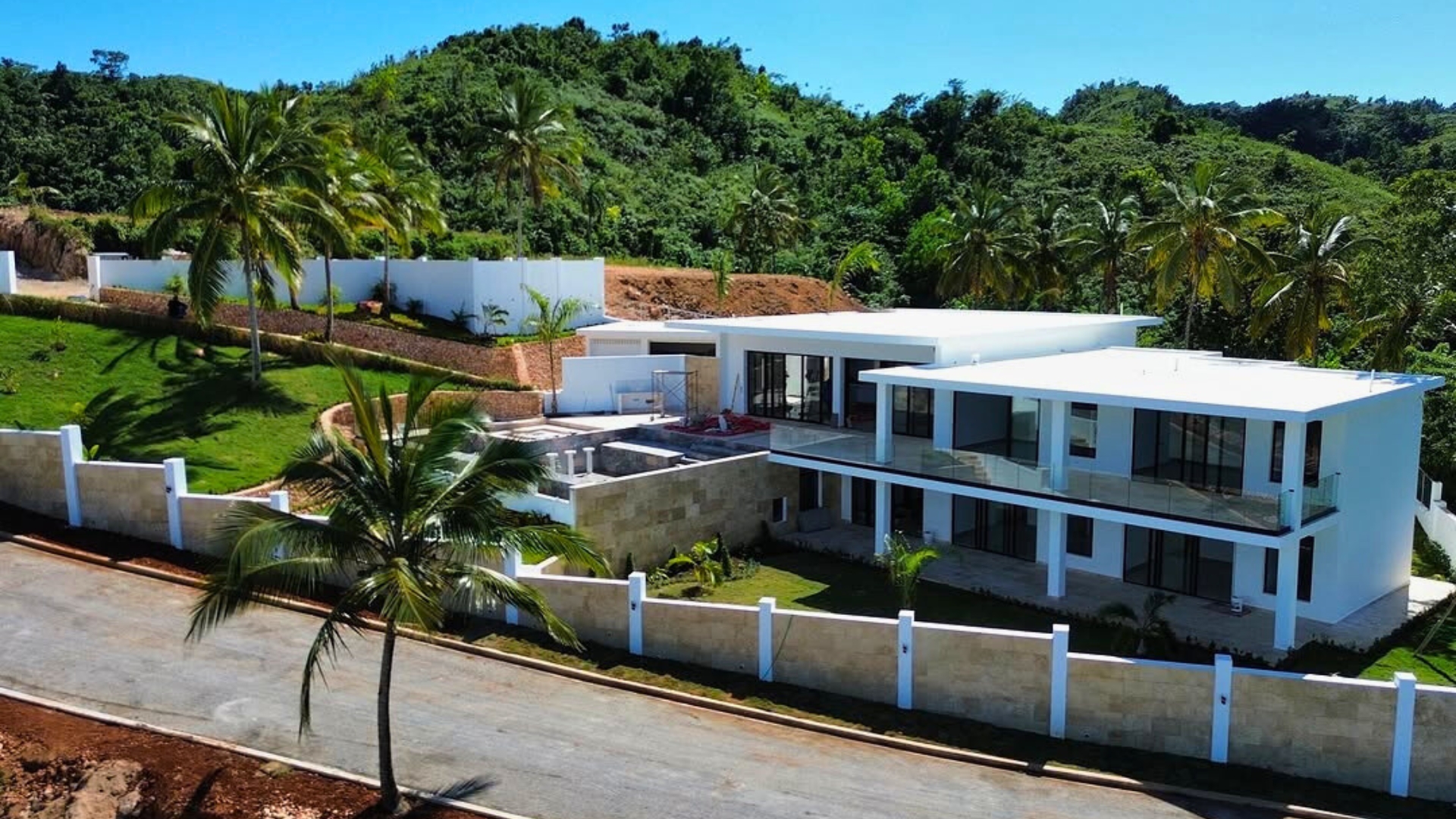 Villa exclusiva en la cima de una colina con vistas a Playa Cosón