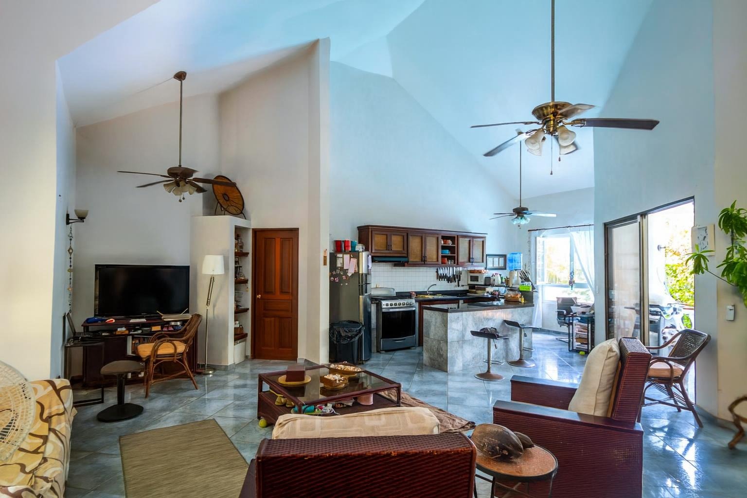 🏡 CHARMING 3-BED HOME IN SECURE GATED COMMUNITY 3