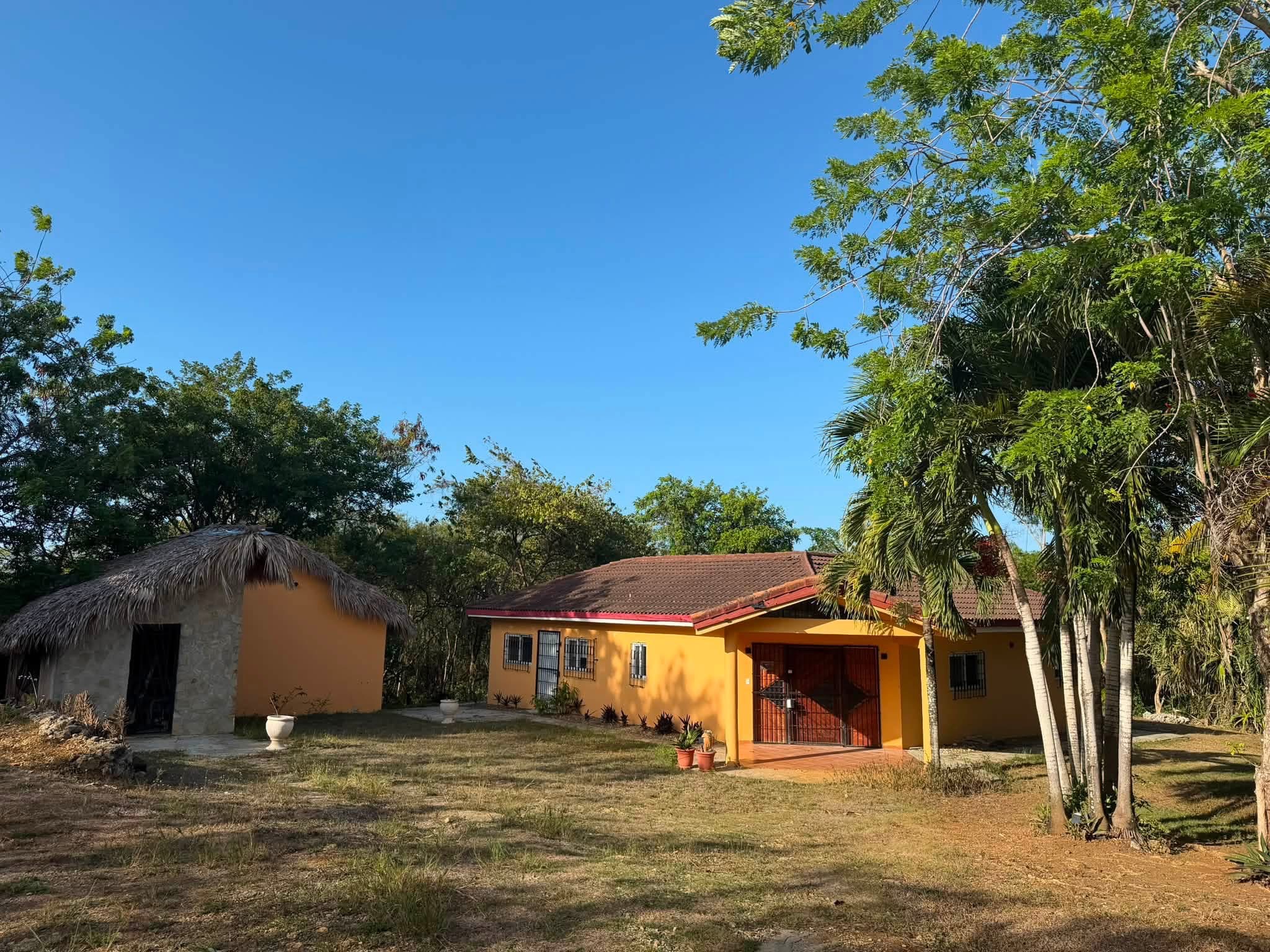Terreno urbanizable con 5 lotes titulados 