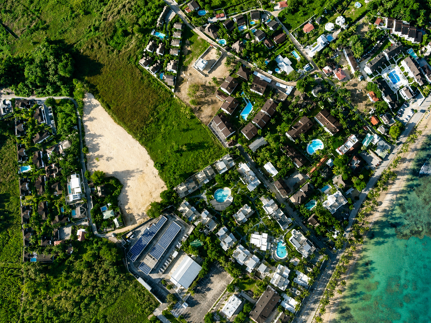 Dernier terrain prêt à construire près de la plage de Punta Popy