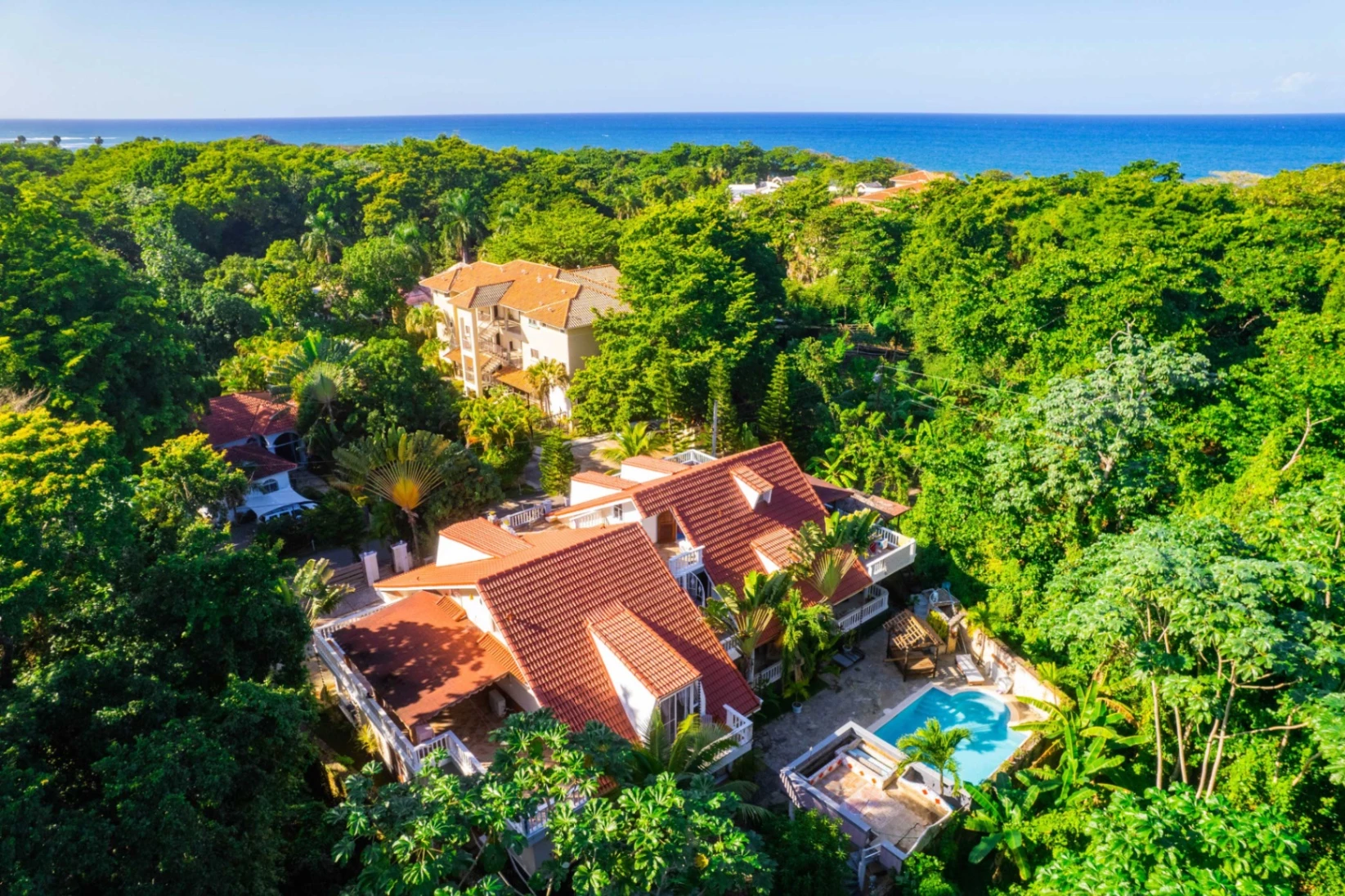 Charming One Bedroom Retreat in Perla Marina