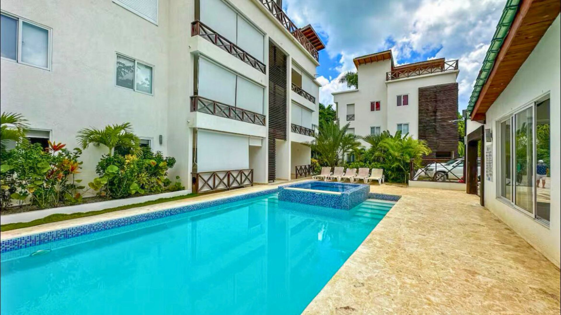 Brand-New Gated Condo – Playa Bonita