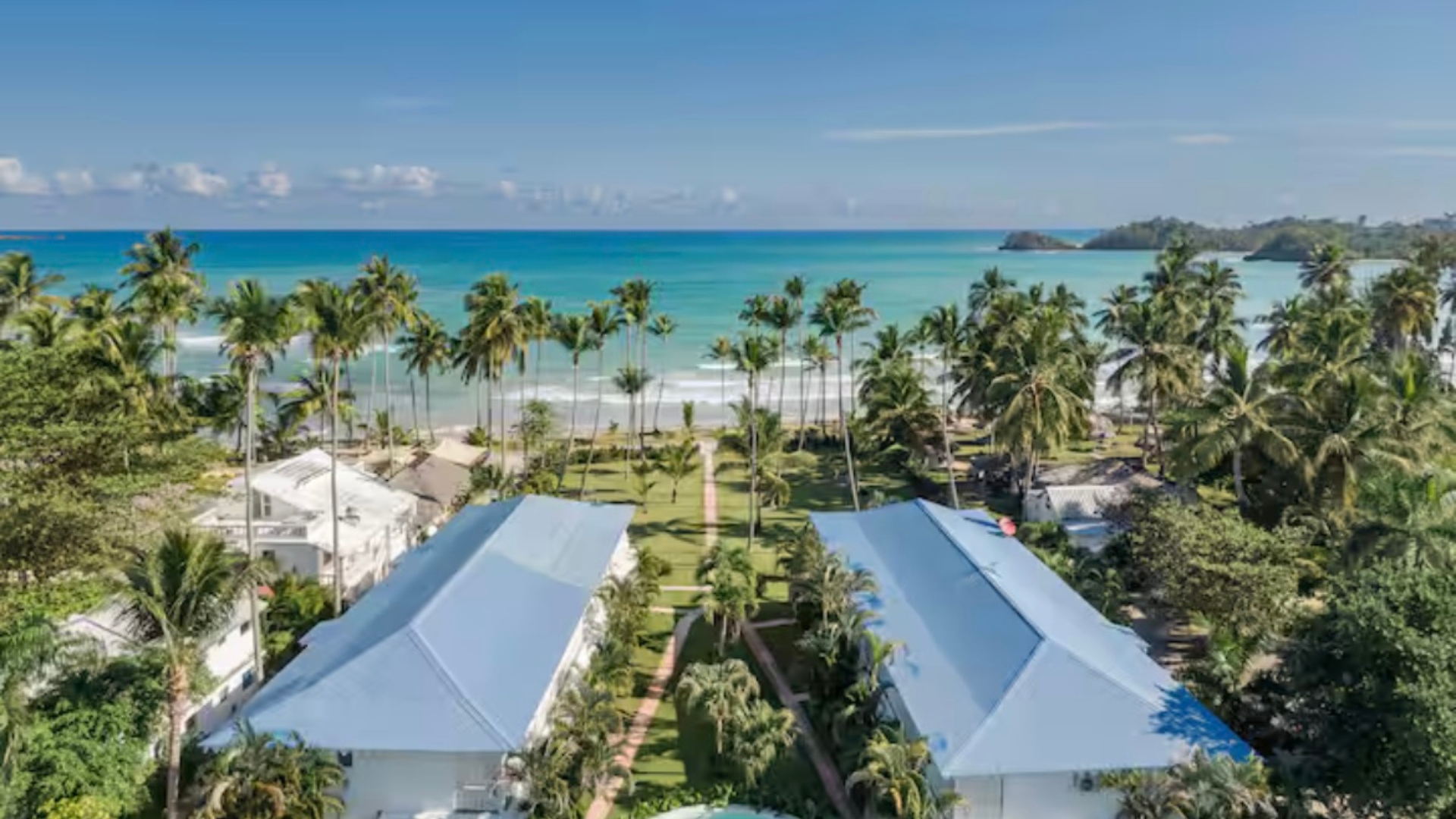 Elegant Beachfront 2BR condo  – Las Terrenas