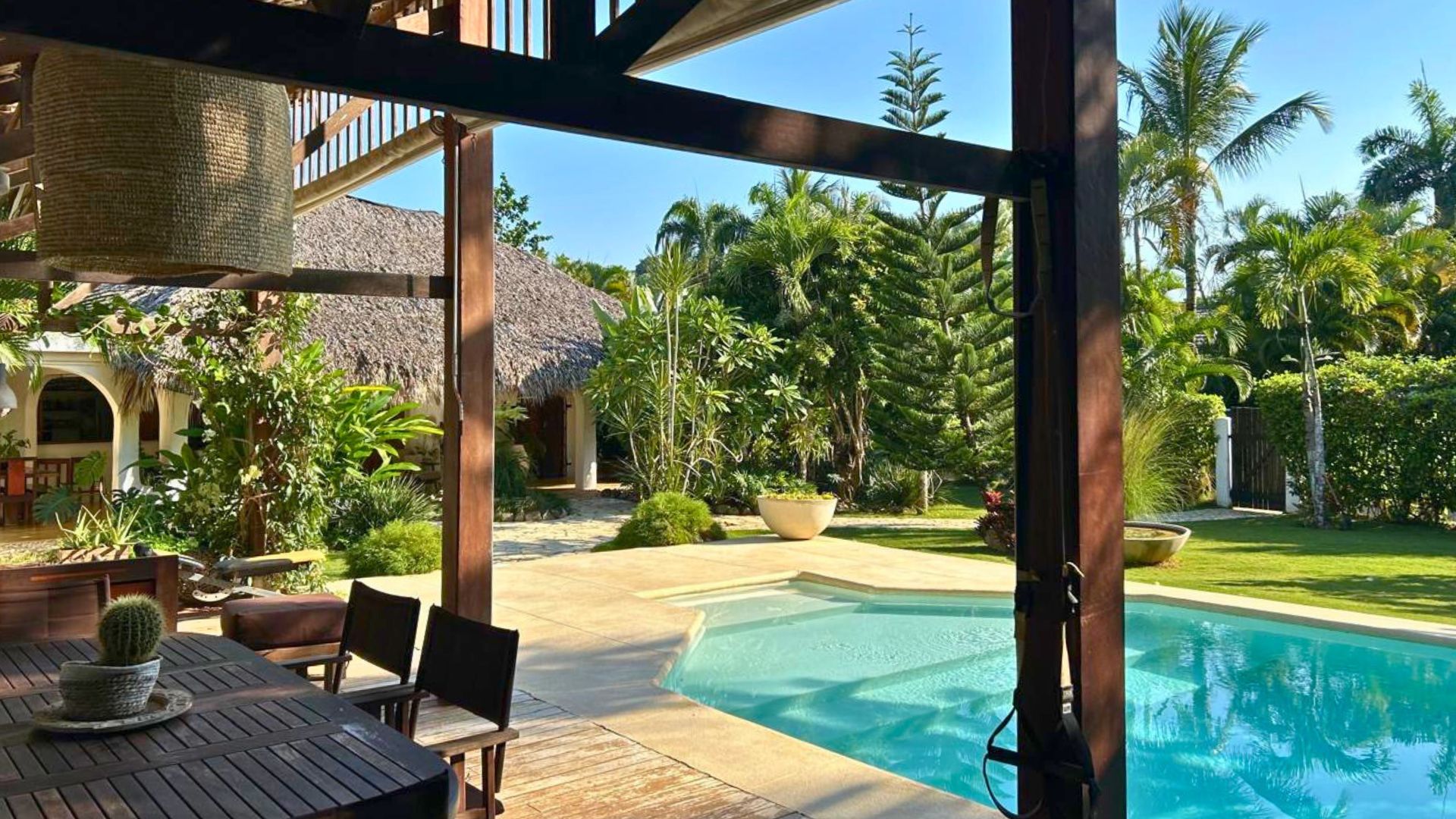 Spacious Boho Chic Villa with Pool in Gated Community – 5 Min to Playa Bonita