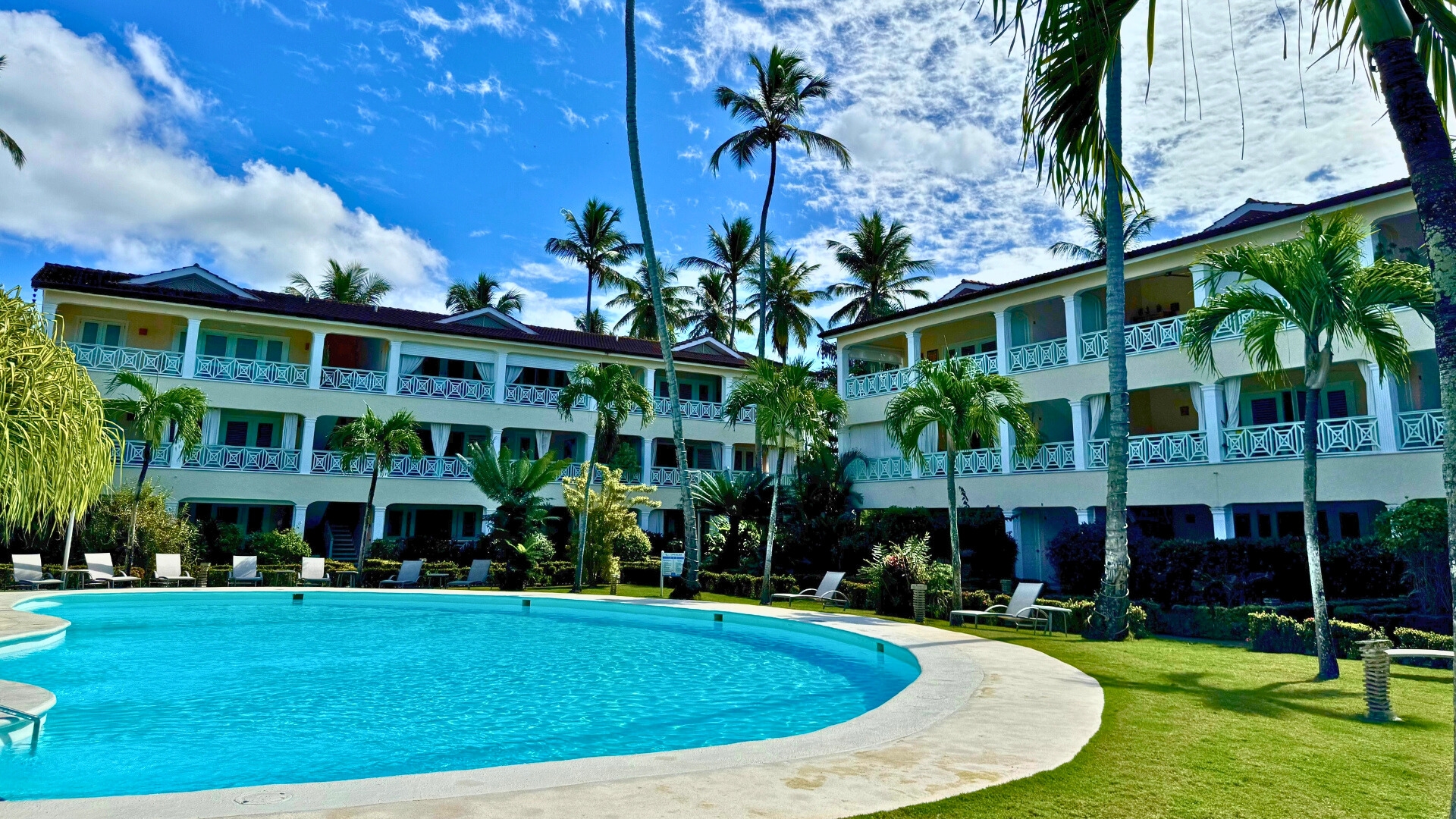 Popy Beach Gated Community Condo 100m From the Beach