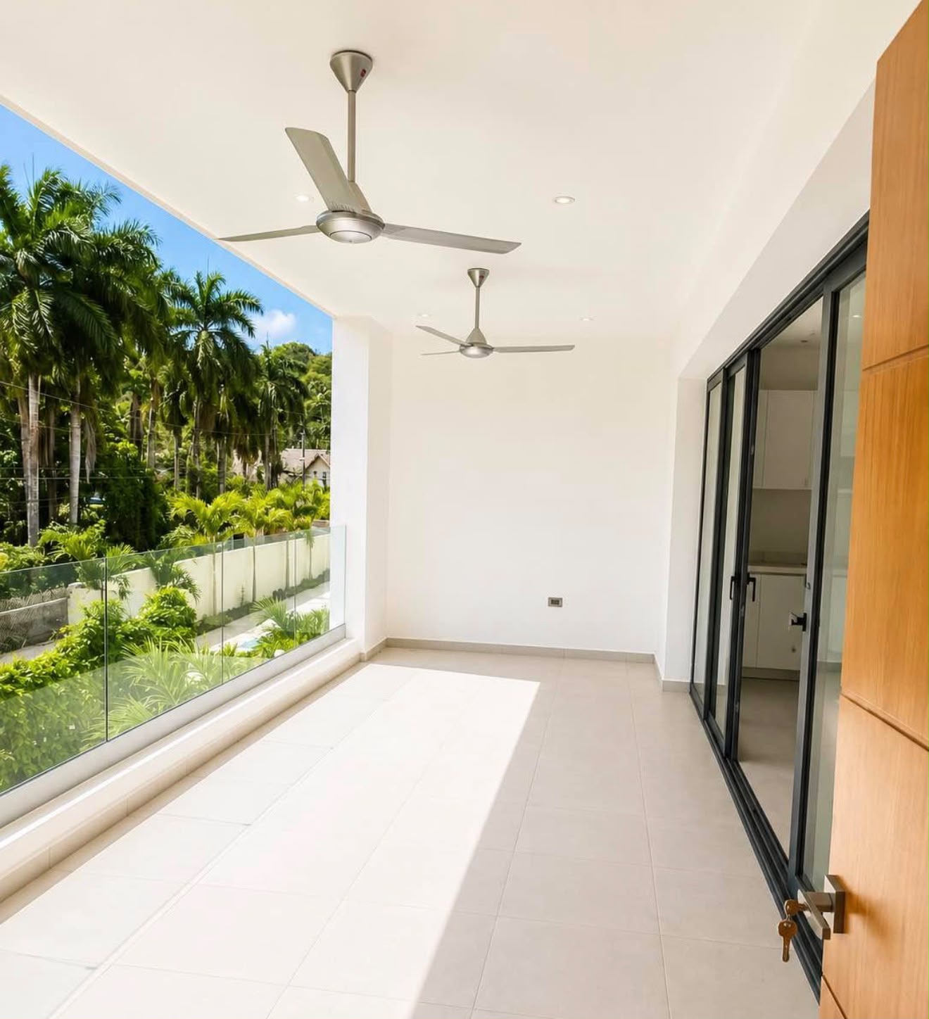 Exceptional Ocean-Close Condo Opportunity