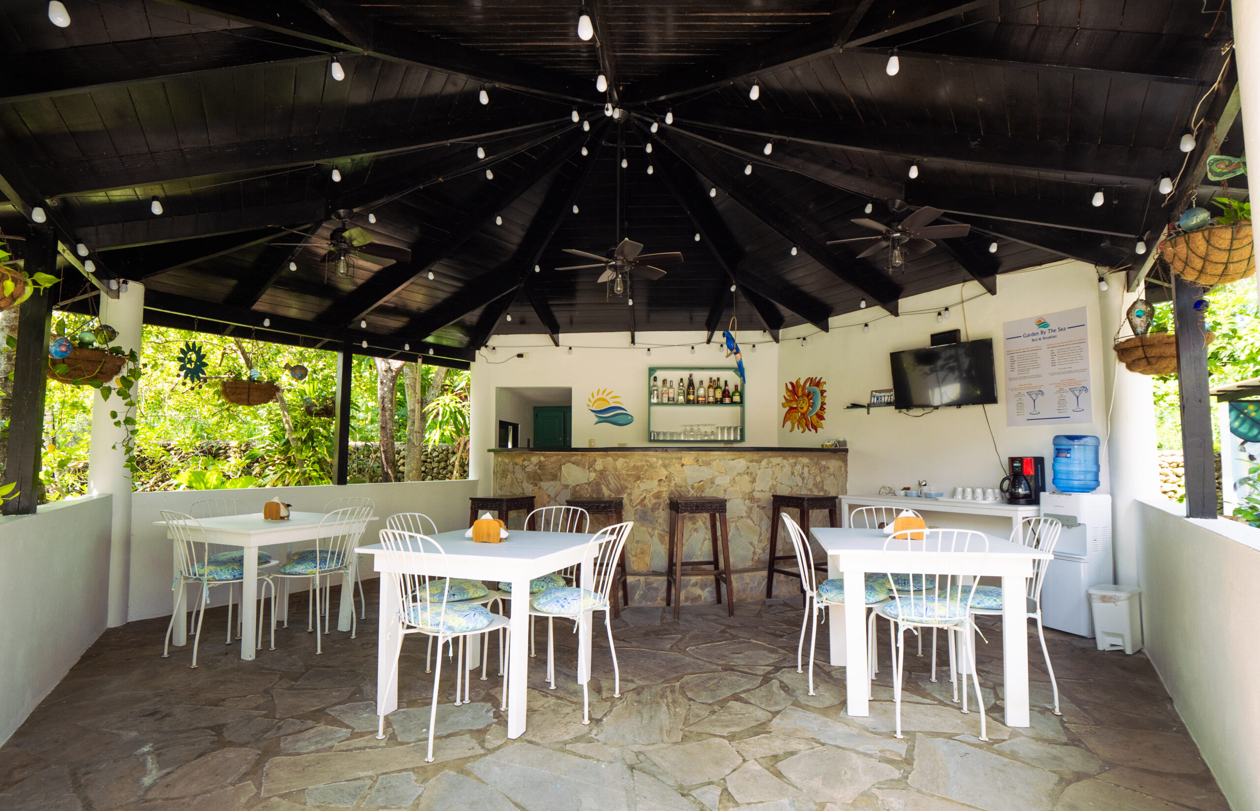 Turnkey Boutique Hotel with Owner Financing in Playa Laguna 4