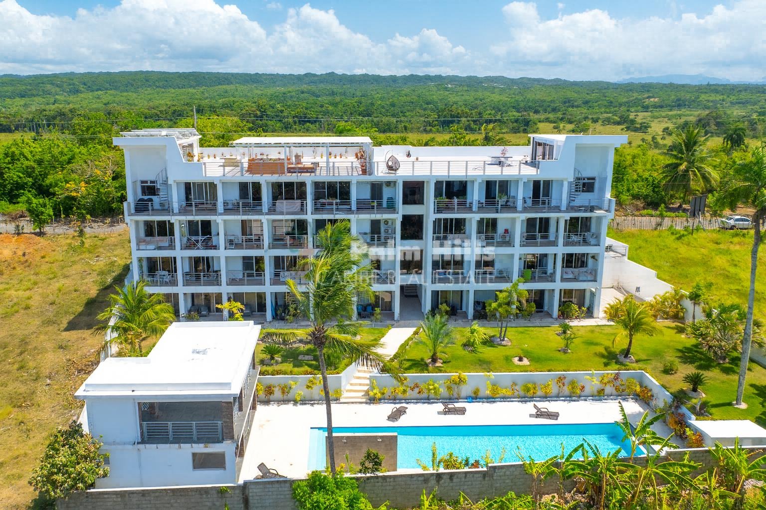 Moderno apartamento de 2 dormitorios con vistas a la piscina en Encuentro 