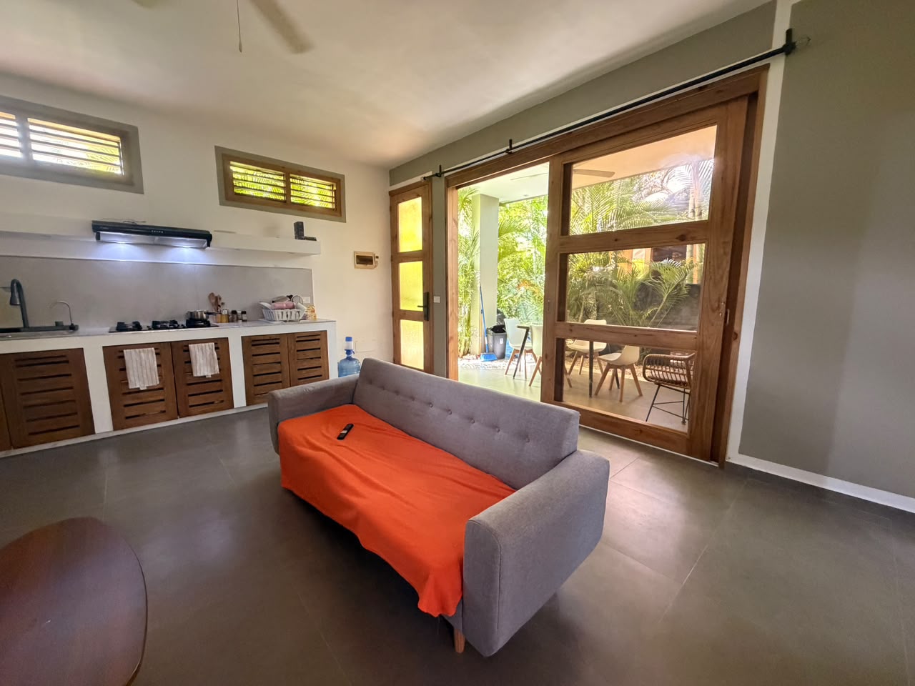 Alquiler de apartamento de dos habitaciones en el centro de Las Terrenas