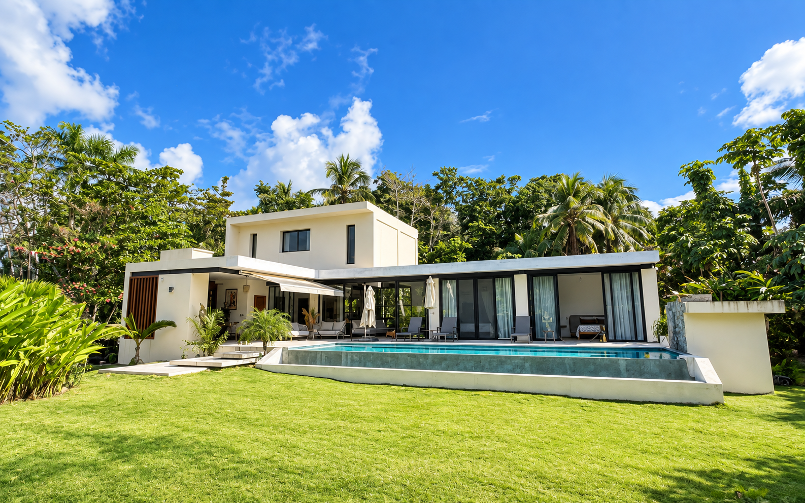 Villa moderna de 3 dormitorios en Playa Las Ballenas