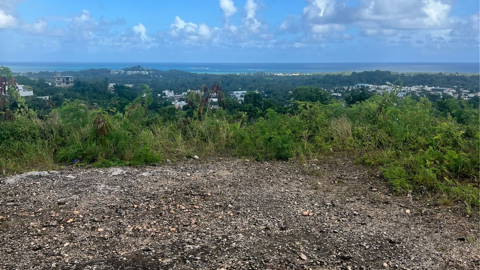 Terrain avec vue panoramique sur l’océan