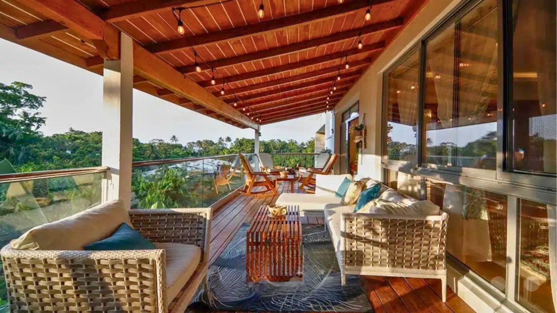 Condo de 3 chambres avec grande terrasse à Playa Las Ballenas