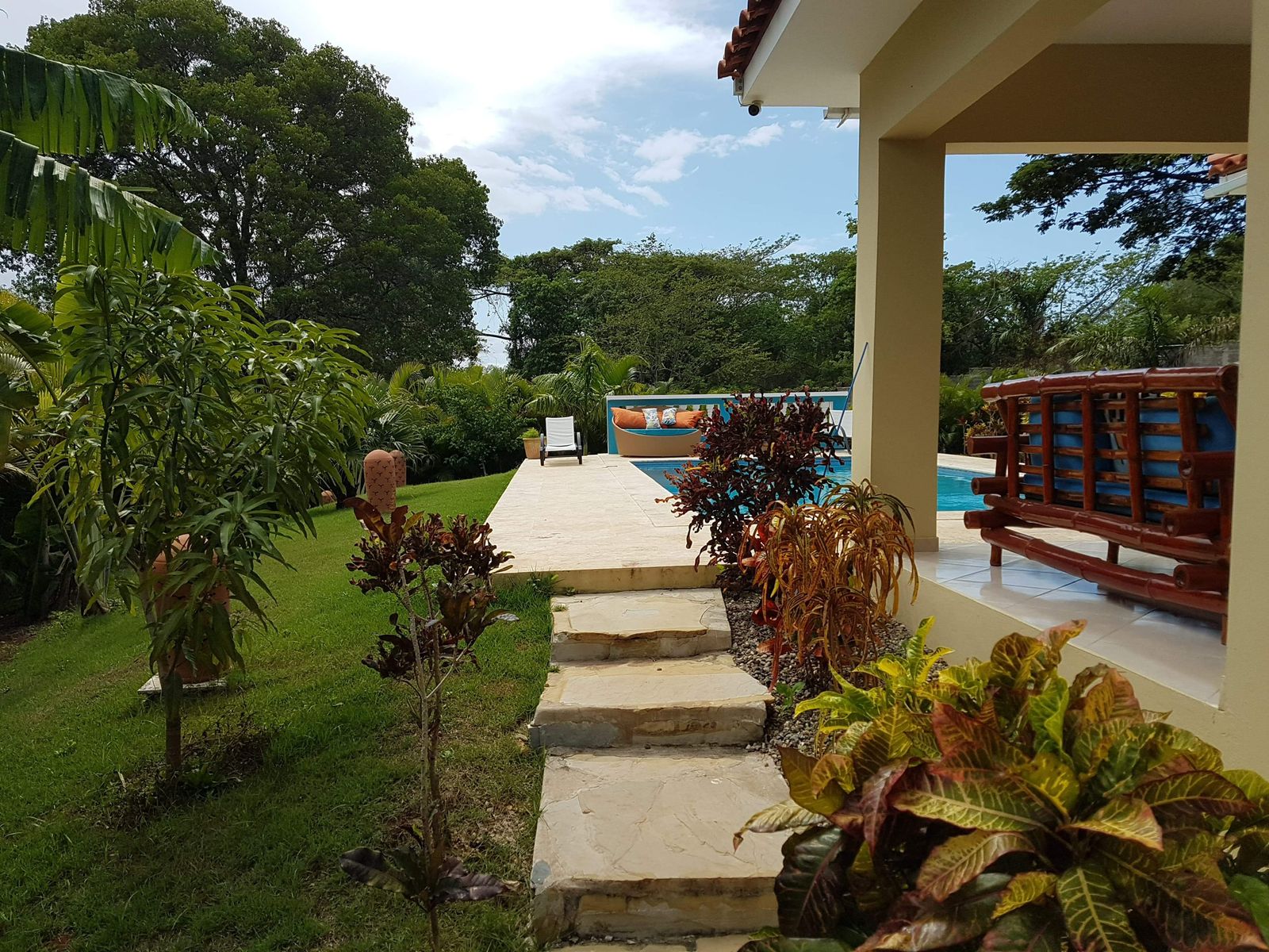 Private Pool Villa in a Green Setting